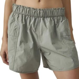 NWT Women's FREE PEOPLE Movement Cargo Shorts